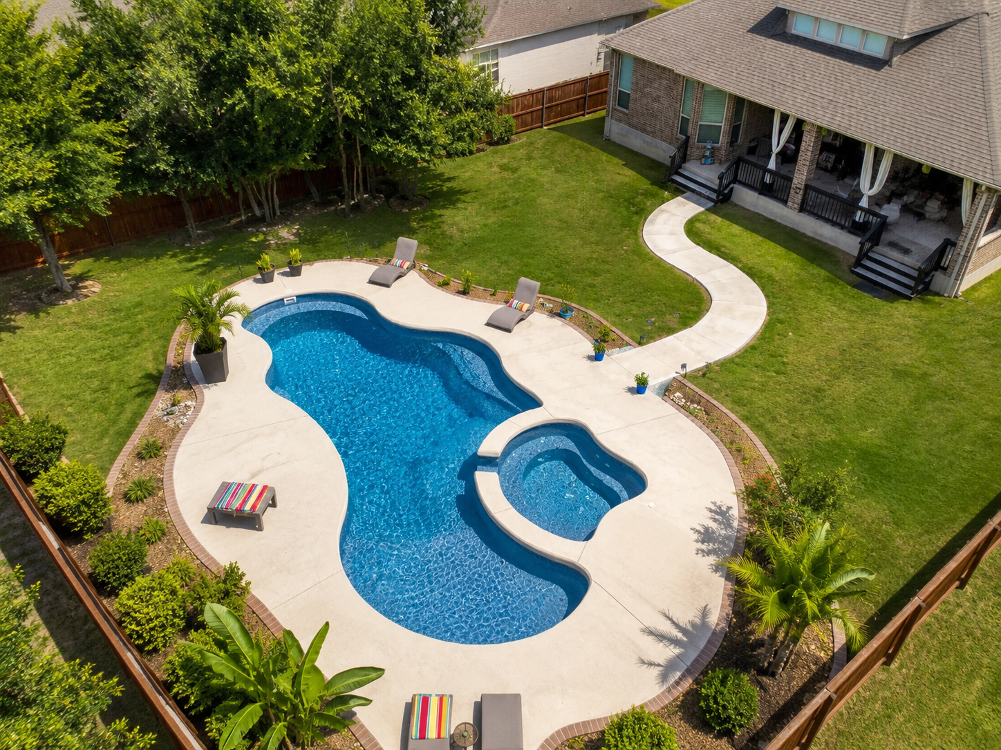 The Retreat pool with integrated spa
